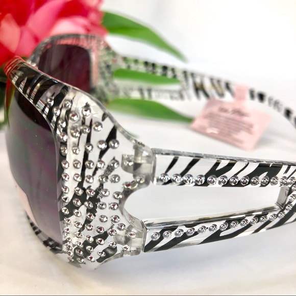 💋 Luv Betsy Animal Print Sunglasses - Picture 6 of 8